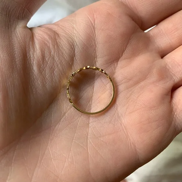 14k gold delicate star ring - size 8 - Picture 7 of 14